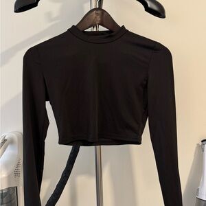 SHEIN Black Long Sleeve Crop Top